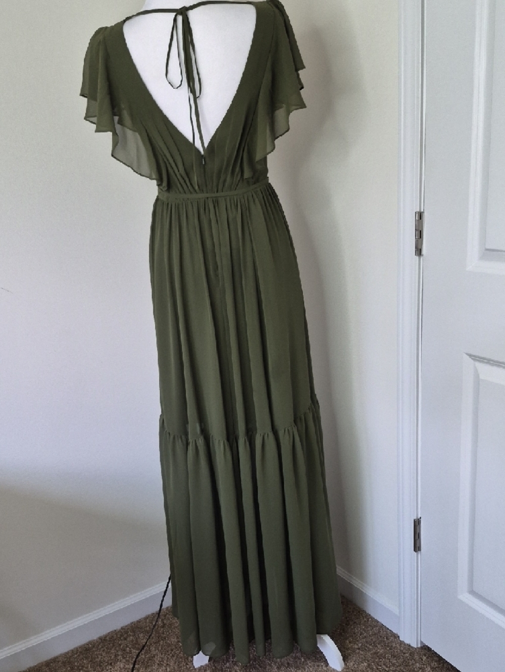 White by Vera Wang Olive Green V-Neck Maxi Dress with Flutter Sleeves Size 2 - Picture 4 of 13